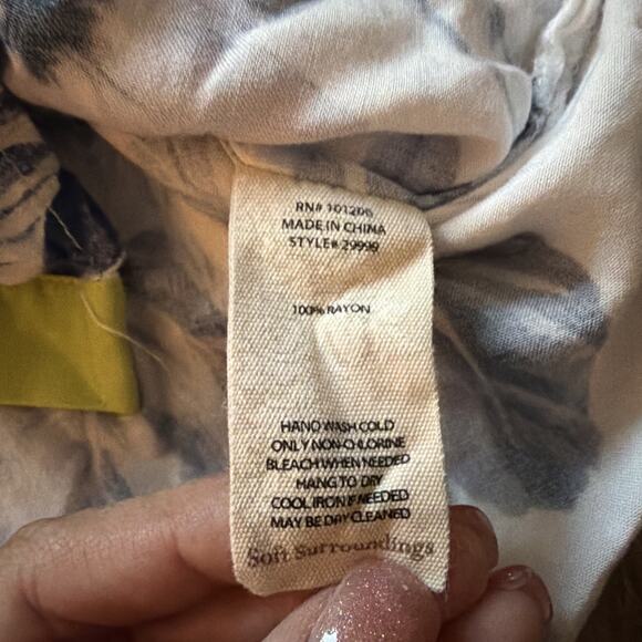 Soft Surroundings Shirt Womens Large Blue Floral Button Up Hi Lo Tunic Top - Picture 8 of 10